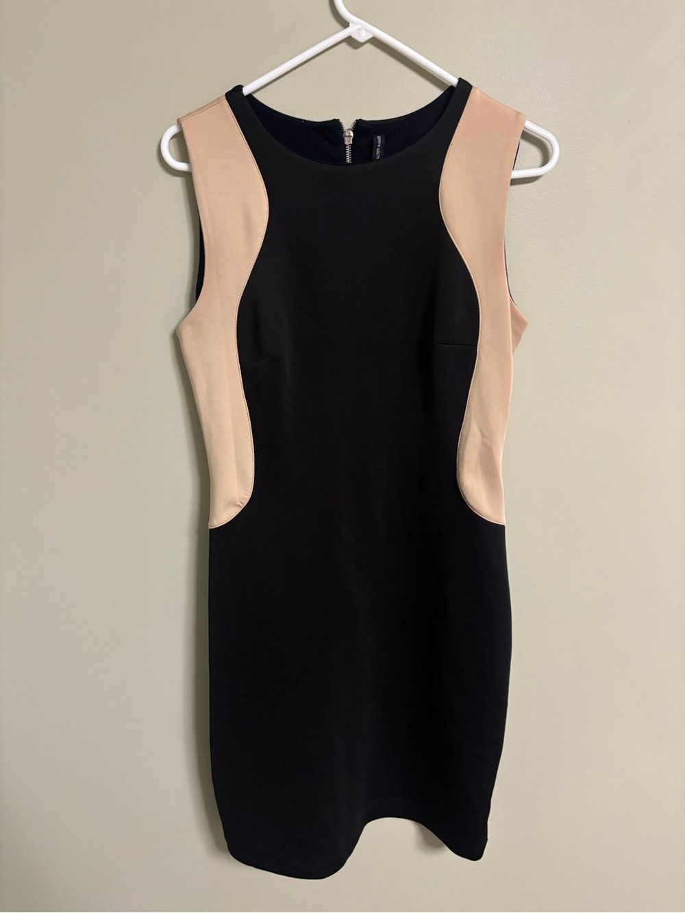 W118 Walter Baker Sheath Dress Bodycon Khaki Brown Black Sexy Size Small